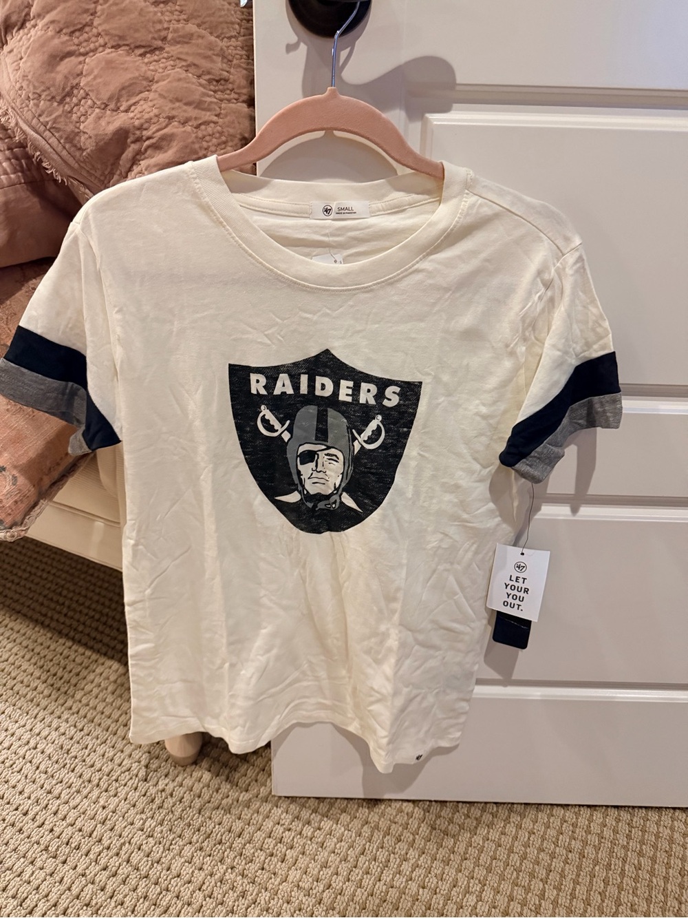 '47 Women's Raiders Cream Tee with Black & Gray Sleeve Stripes